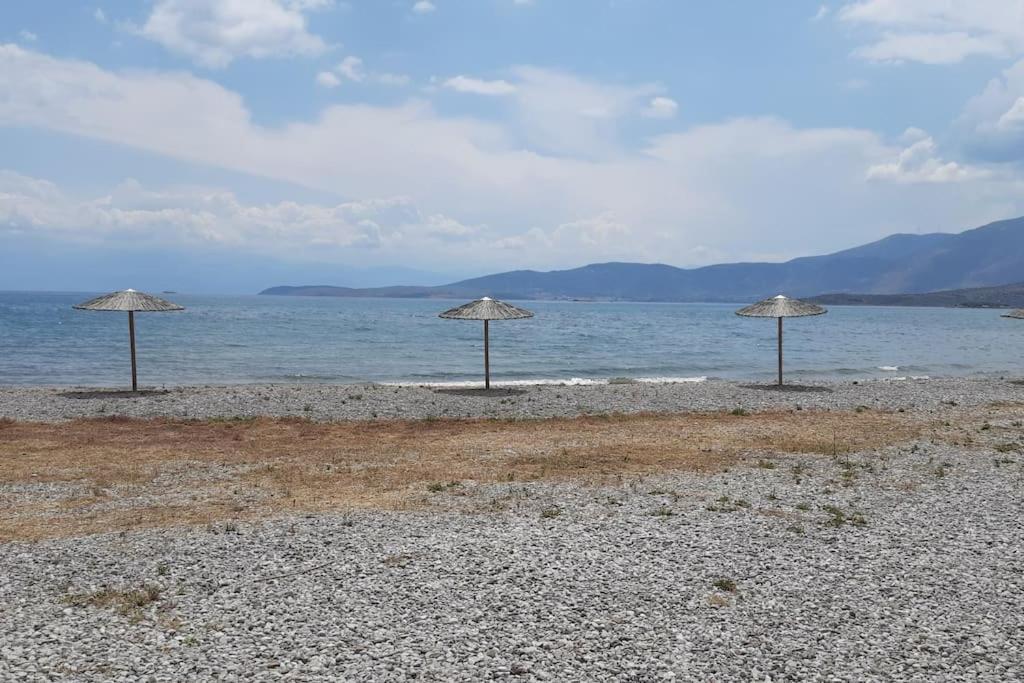 Στούντιο Με Θέα Τη Θάλασσα Lägenhet Itea Exteriör bild